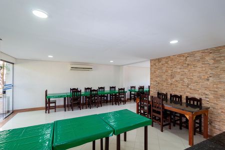 Apartamento para alugar com 61m², 2 quartos e 1 vaga Apartamento para alugar com 61m², 2 quartos e 1 vagaSalão de Festas