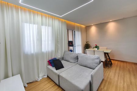 Apartamento à venda com 61m², 2 quartos e 2 vagas Apartamento à venda com 61m², 2 quartos e 2 vagasSala