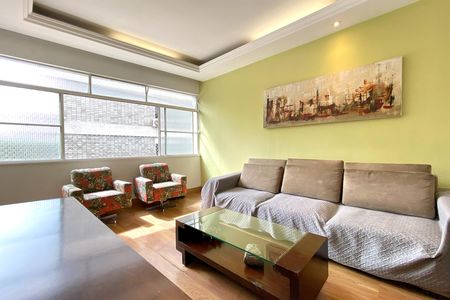 Apartamento à venda com 161m², 3 quartos e 1 vaga Apartamento à venda com 161m², 3 quartos e 1 vagaSala