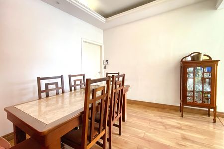 Apartamento à venda com 161m², 3 quartos e 1 vaga Apartamento à venda com 161m², 3 quartos e 1 vagaSala de Jantar