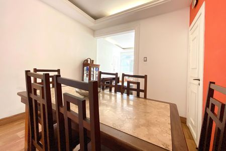 Apartamento à venda com 161m², 3 quartos e 1 vaga Apartamento à venda com 161m², 3 quartos e 1 vagaSala de Jantar