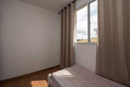 Quarto 2 de apartamento para alugar com 2 quartos, 45m² em Vale das Amendoeiras, Contagem
