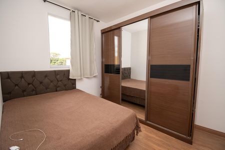 Quarto 1 de apartamento para alugar com 2 quartos, 45m² em Vale das Amendoeiras, Contagem