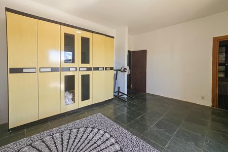 Casa para alugar com 3 quartos, 617m² em Parque Enseada, Guarujá
