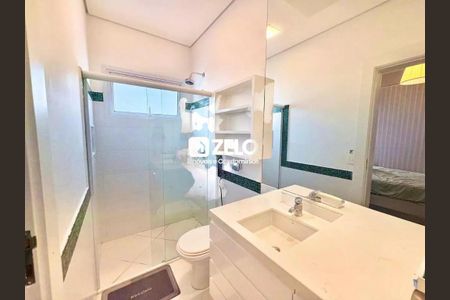Casa de condomínio à venda com 381m², 4 quartos e 4 vagas Casa de condomínio à venda com 381m², 4 quartos e 4 vagasFoto 08