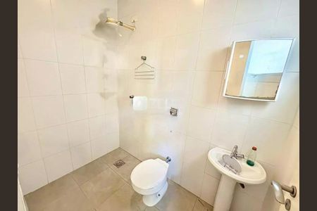 Casa de condomínio à venda com 381m², 4 quartos e 4 vagas Casa de condomínio à venda com 381m², 4 quartos e 4 vagasFoto 22
