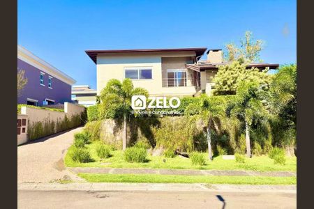 Casa de condomínio à venda com 381m², 4 quartos e 4 vagas Casa de condomínio à venda com 381m², 4 quartos e 4 vagasFoto 01