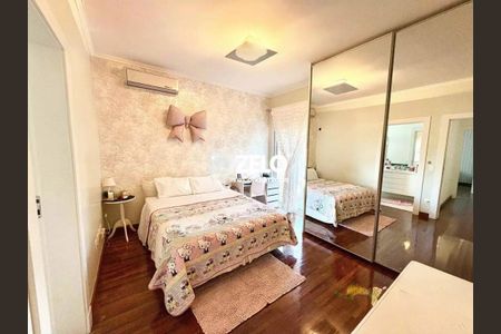 Casa de condomínio à venda com 381m², 4 quartos e 4 vagas Casa de condomínio à venda com 381m², 4 quartos e 4 vagasFoto 09