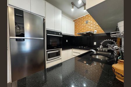 Apartamento à venda com 32m², 1 quarto e sem vagaFoto 03
