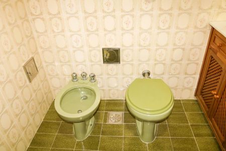 Apartamento para alugar com 74m², 2 quartos e 1 vaga Apartamento para alugar com 74m², 2 quartos e 1 vagaBanheiro