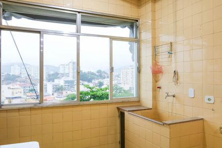 Apartamento para alugar com 74m², 2 quartos e 1 vaga Apartamento para alugar com 74m², 2 quartos e 1 vagaÁrea de Serviço
