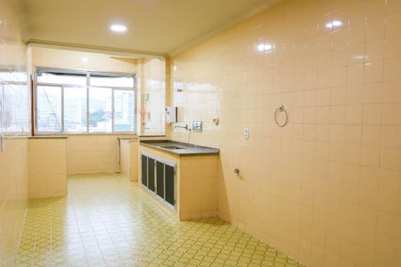 Apartamento para alugar com 74m², 2 quartos e 1 vaga Apartamento para alugar com 74m², 2 quartos e 1 vagaCozinha