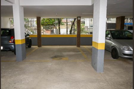 Apartamento para alugar com 74m², 2 quartos e 1 vaga Apartamento para alugar com 74m², 2 quartos e 1 vagaGaragem