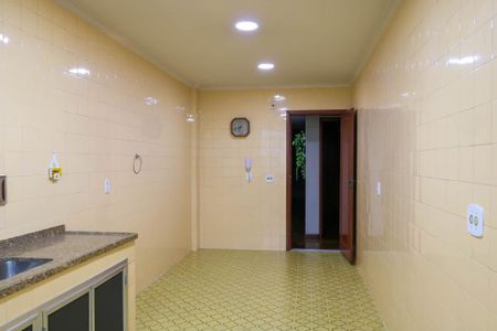 Apartamento para alugar com 74m², 2 quartos e 1 vaga Apartamento para alugar com 74m², 2 quartos e 1 vagaCozinha