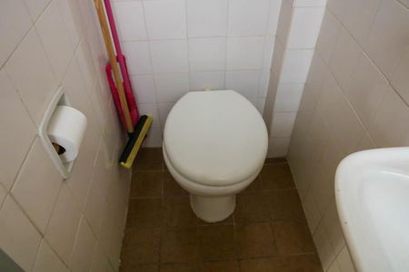 Apartamento para alugar com 74m², 2 quartos e 1 vaga Apartamento para alugar com 74m², 2 quartos e 1 vagaBanheiro de serviço