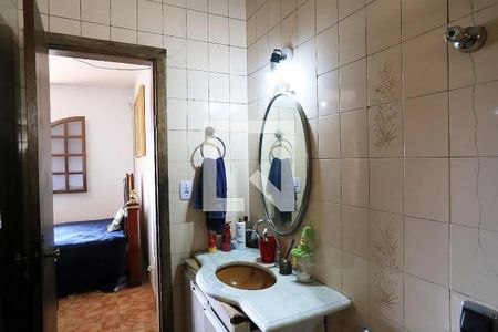 Casa à venda com 180m², 3 quartos e 1 vaga Casa à venda com 180m², 3 quartos e 1 vagaBanheiro