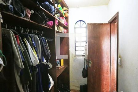 Casa à venda com 180m², 3 quartos e 1 vaga Casa à venda com 180m², 3 quartos e 1 vagaÁrea de Serviço
