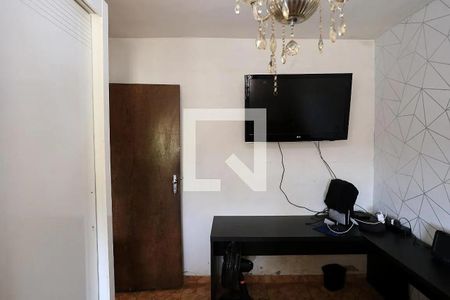 Casa à venda com 180m², 3 quartos e 1 vaga Casa à venda com 180m², 3 quartos e 1 vagaSala