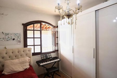 Casa à venda com 180m², 3 quartos e 1 vaga Casa à venda com 180m², 3 quartos e 1 vagaQuarto
