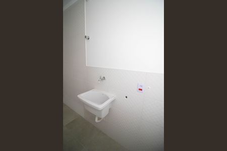 Apartamento à venda com 33m², 2 quartos e sem vaga Apartamento à venda com 33m², 2 quartos e sem vagaCOZINHA E ÁREA DE SERVIÇO