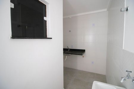 Apartamento à venda com 33m², 2 quartos e sem vaga Apartamento à venda com 33m², 2 quartos e sem vagaCOZINHA E ÁREA DE SERVIÇO