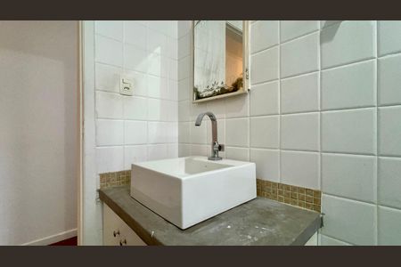 Casa à venda com 206m², 3 quartos e 2 vagasBanheiro