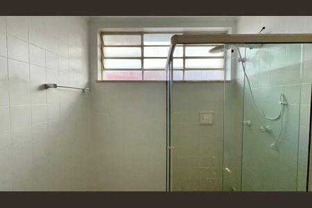 Casa à venda com 206m², 3 quartos e 2 vagasBanheiro da Suíte