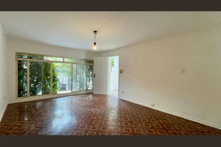 Casa à venda com 206m², 3 quartos e 2 vagasSala