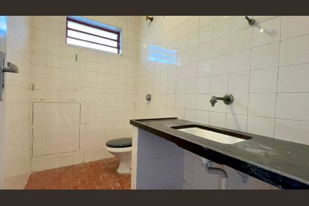 Casa à venda com 206m², 3 quartos e 2 vagasBanheiro da Edícula 