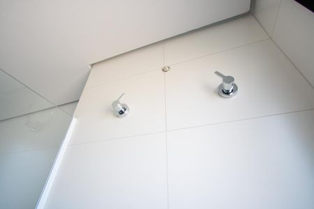 Apartamento para alugar com 93m², 3 quartos e 2 vagas Apartamento para alugar com 93m², 3 quartos e 2 vagasBanheiro do quarto 1