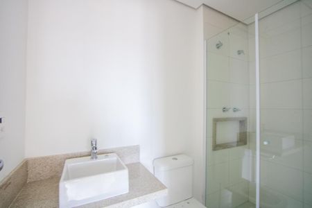 Apartamento para alugar com 93m², 3 quartos e 2 vagas Apartamento para alugar com 93m², 3 quartos e 2 vagasBanheiro social