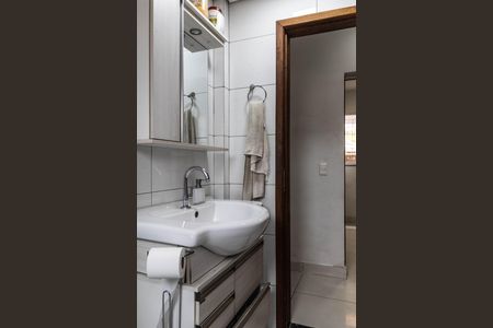 Apartamento à venda com 65m², 3 quartos e 1 vaga Apartamento à venda com 65m², 3 quartos e 1 vagaBanheiro