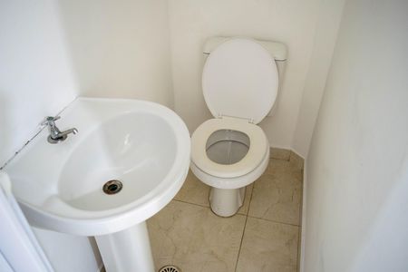 Casa à venda com 3 quartos, 102m² em Vila Carrão, São Paulo