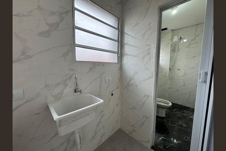 Área de Serviço de apartamento para alugar com 2 quartos, 40m² em Santo Antônio, Osasco