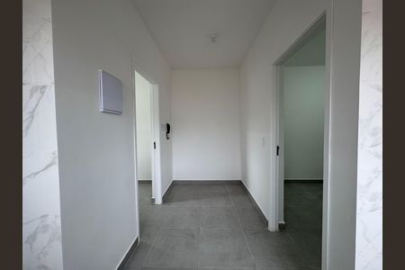 Apartamento para alugar com 40m², 2 quartos e sem vaga Apartamento para alugar com 40m², 2 quartos e sem vagaCorredor