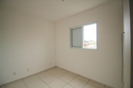 Apartamento para alugar com 57m², 3 quartos e 2 vagas Apartamento para alugar com 57m², 3 quartos e 2 vagasQuarto