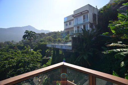 Casa de condomínio para alugar com 650m², 6 quartos e 4 vagas