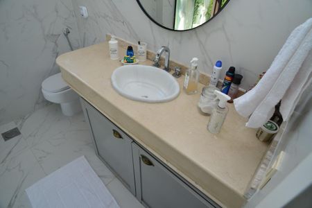 Casa de condomínio para alugar com 650m², 6 quartos e 4 vagas