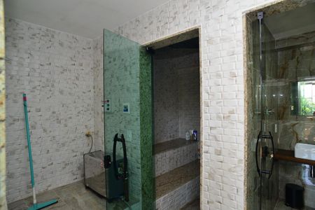Casa de condomínio para alugar com 650m², 6 quartos e 4 vagas