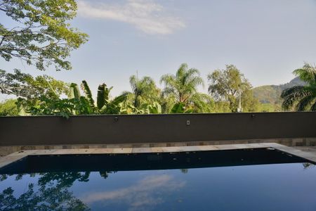 Casa de condomínio para alugar com 650m², 6 quartos e 4 vagas