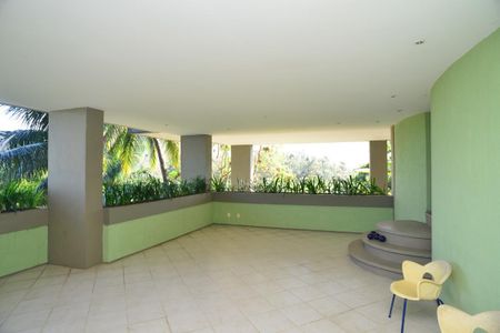 Casa de condomínio para alugar com 650m², 6 quartos e 4 vagas
