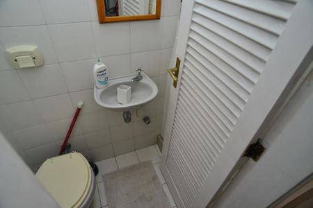 Casa de condomínio para alugar com 650m², 6 quartos e 4 vagas