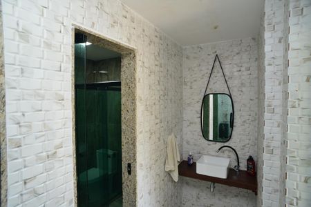 Casa de condomínio para alugar com 650m², 6 quartos e 4 vagas