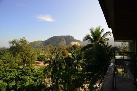 Casa de condomínio para alugar com 650m², 6 quartos e 4 vagas