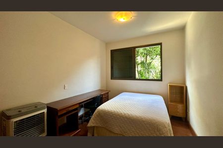 Apartamento à venda com 181m², 4 quartos e 3 vagas Apartamento à venda com 181m², 4 quartos e 3 vagasQuarto