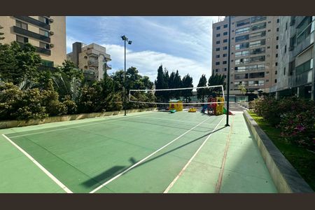 Apartamento à venda com 181m², 4 quartos e 3 vagas Apartamento à venda com 181m², 4 quartos e 3 vagasÁrea comum