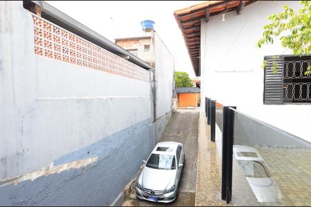 Casa à venda com 167m², 4 quartos e 2 vagas Casa à venda com 167m², 4 quartos e 2 vagasCorredor