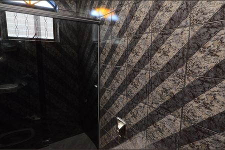 Casa à venda com 167m², 4 quartos e 2 vagas Casa à venda com 167m², 4 quartos e 2 vagasBanheiro 2