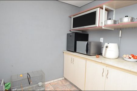 Casa à venda com 167m², 4 quartos e 2 vagas Casa à venda com 167m², 4 quartos e 2 vagasDispensa