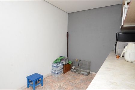Casa à venda com 167m², 4 quartos e 2 vagas Casa à venda com 167m², 4 quartos e 2 vagasDispensa